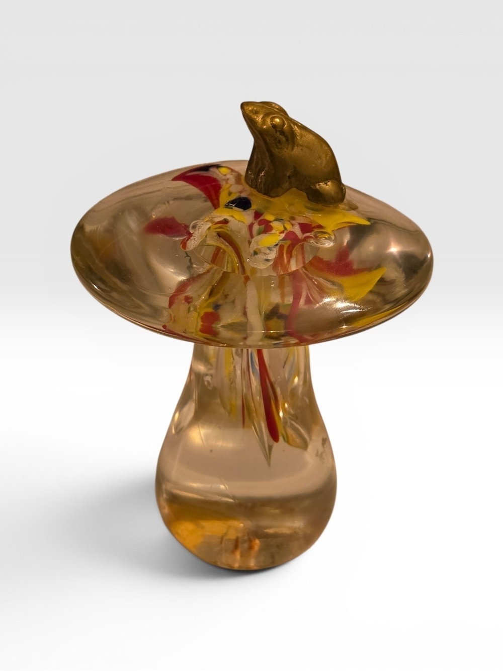 Art Glass Lenwile Ardalt Mushroom Paperweight with Brass Frog - Picture 3 of 6